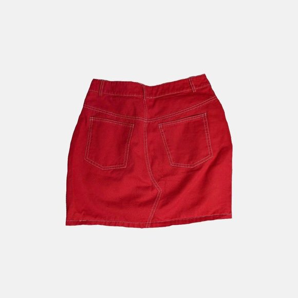red high waisted mini skirt with white stitching - Picture 3 of 3